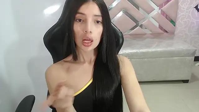 cynthia_ch on StripChat