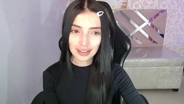 cynthia_ch on StripChat
