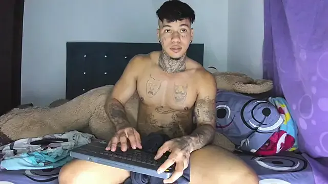 daamonxxx19 on StripChat