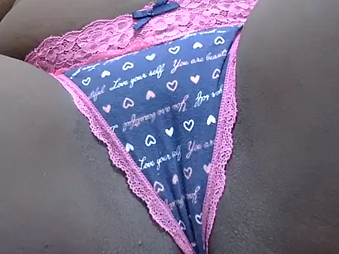 DingedGrownup model from StripChat
