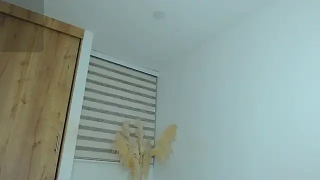 dollface17 on StripChat 