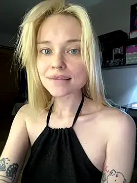 dollfromvenus on StripChat 