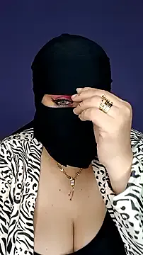 Dolly150 on StripChat