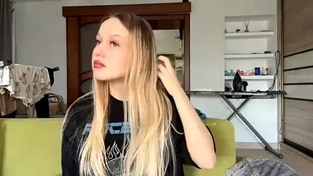 ElvieTribou model from StripChat