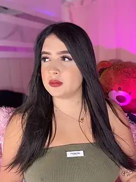 Emiily_Moore1 on StripChat