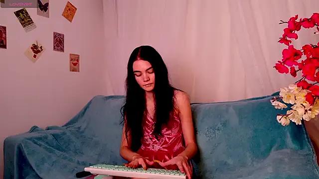 emma_blackwood on StripChat