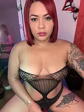 EmmaHot on StripChat