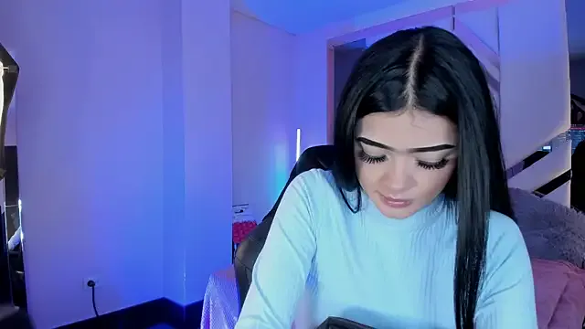 EmmaStonns on StripChat