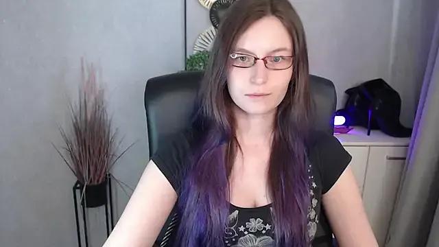 emmaxDelight on StripChat