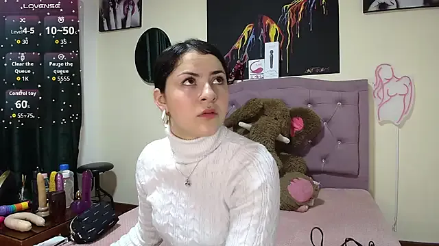 Emmie_Hot on StripChat
