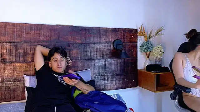 Esmeralda_and_Naim model from sc