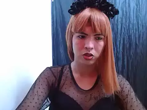 estefania224 on StripChat