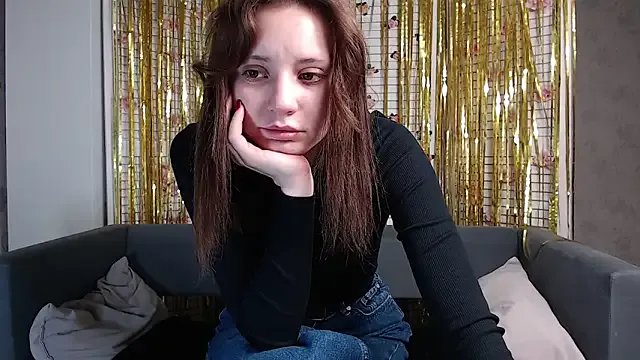 evaa_here_ on StripChat 