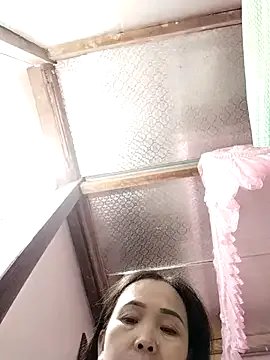 Feeling-hot on StripChat 