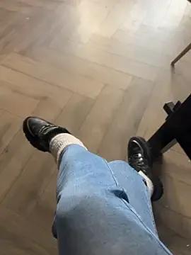 FeetVibe — Oiled foot tease