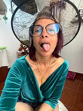 Goddess-Love- on StripChat 