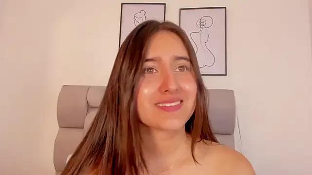 Hanna_Evans__ on StripChat 