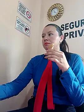 Hannah-colx on StripChat 