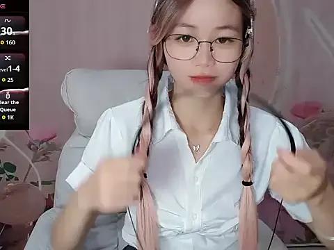 HeIlo-Honey on StripChat