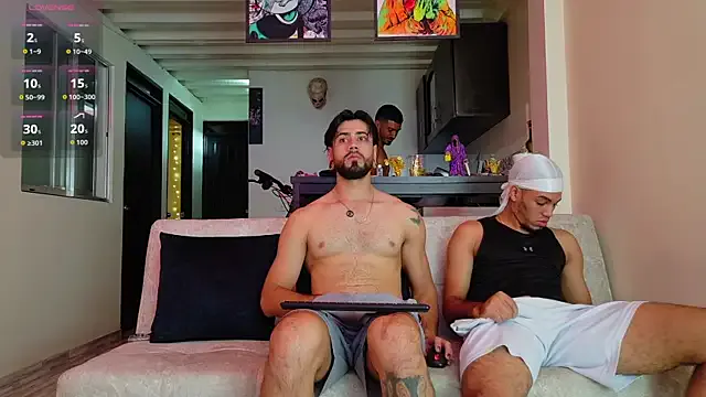 heteros_curious on StripChat
