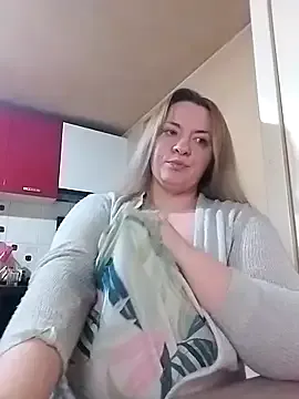 HotStepmommy4 model from sc