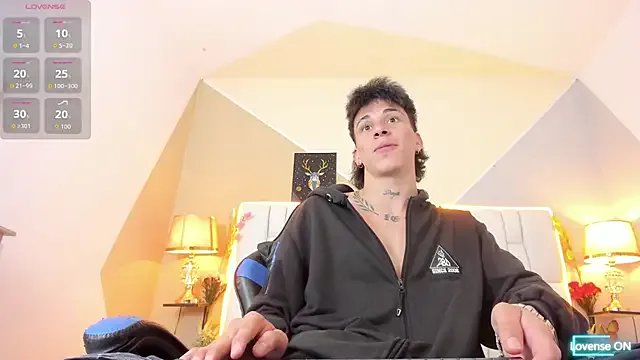 iammariano on StripChat 