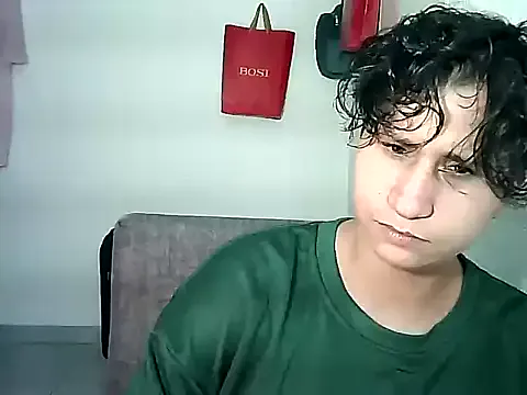 Im_Milan_Rs on StripChat