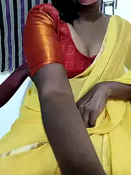 Indiandolly23 on StripChat