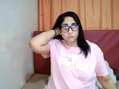Indiankushy on StripChat 