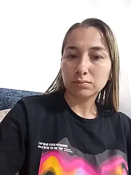 Iris_love18 on StripChat