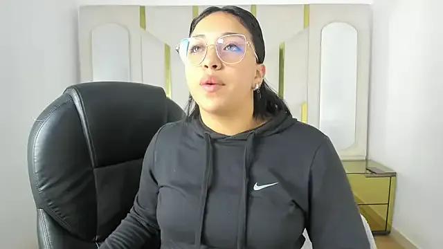 IsabellRodriguez18 — erotic breast massage 