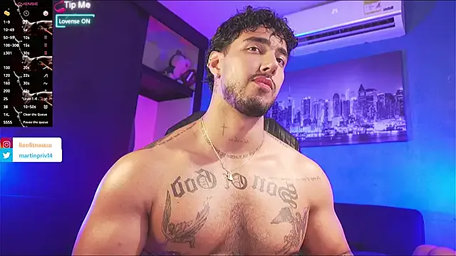 JACOB_MARTINS — lets shoot all over my chest  so close