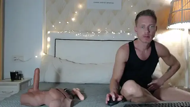 JessicaSteve on StripChat
