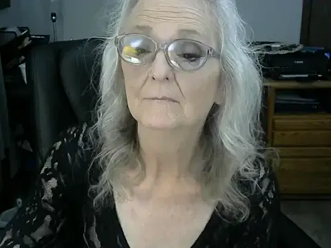 JoleneDelacroix on StripChat