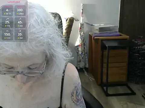 JoleneDelacroix on StripChat