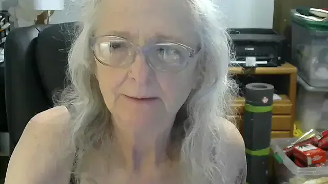 JoleneDelacroix on StripChat