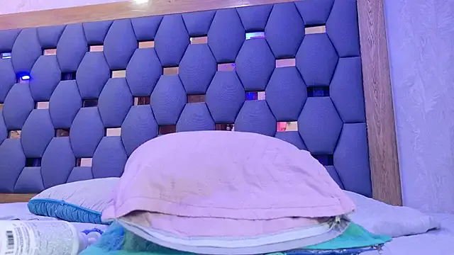 juliette_pretty_ on StripChat