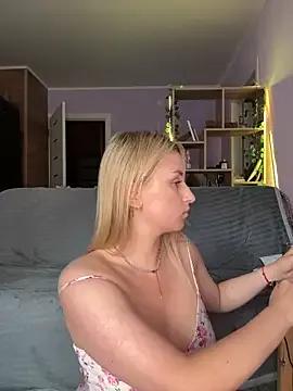 KassandraTress on StripChat 