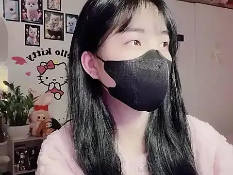 keelinnn19 on StripChat 