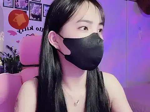 keelinnn19 on StripChat 