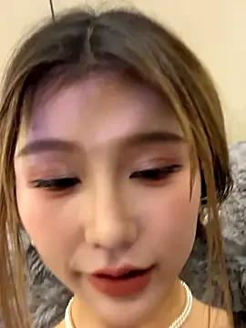 Kiki--2025 on StripChat