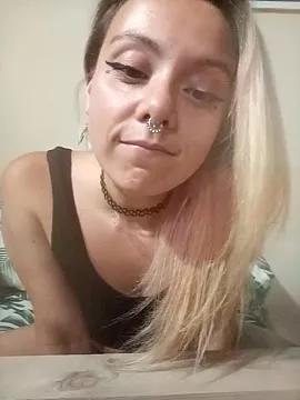 Kimiechanuwu on StripChat 