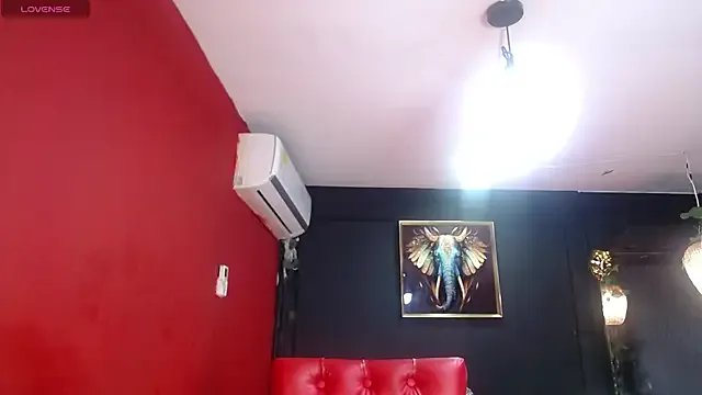 Layla_Isabel on StripChat 