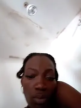 Lesly_warrio on StripChat