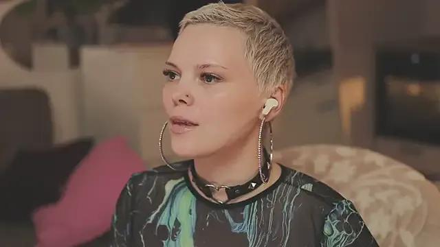 LikaBerry1 — teasing boobs