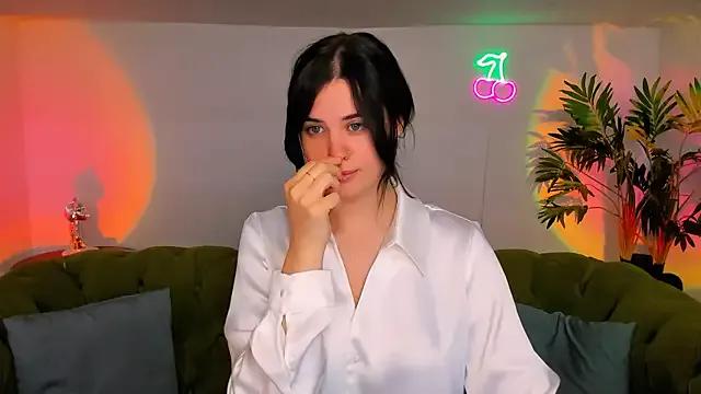 lil_angel_ on StripChat