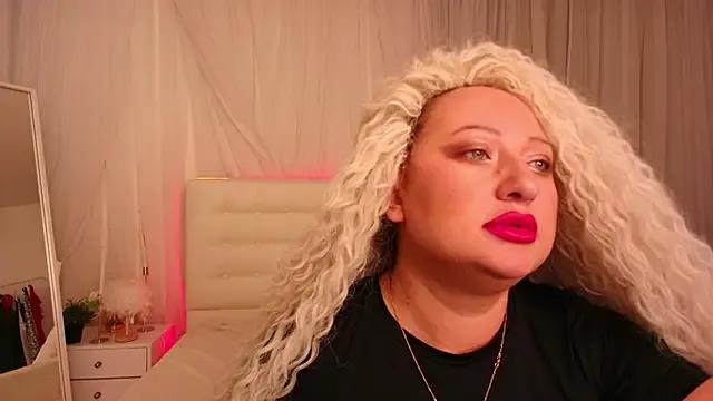 Lilit_1Love on StripChat 