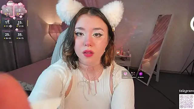 lilly_Cherry_ on StripChat 