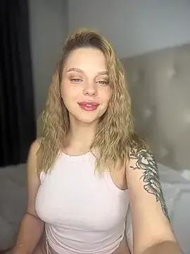 LilyFlamee on StripChat 