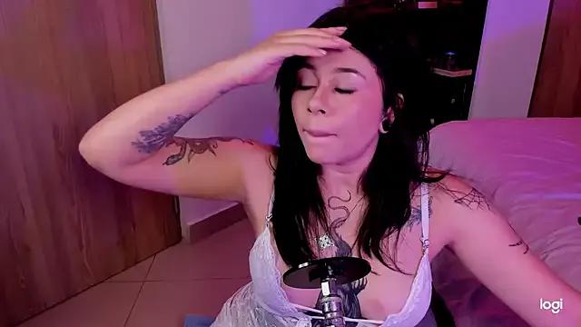 LilyRobertts's avatar